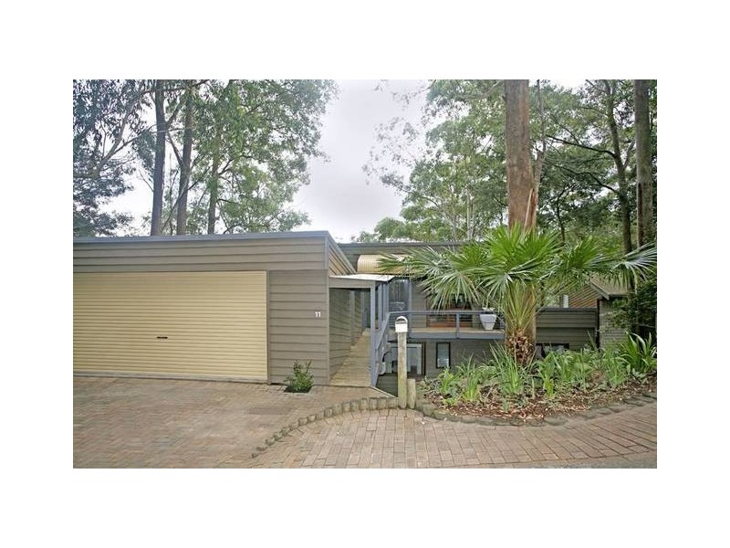 11 Francis Rd, North Avoca NSW 2260