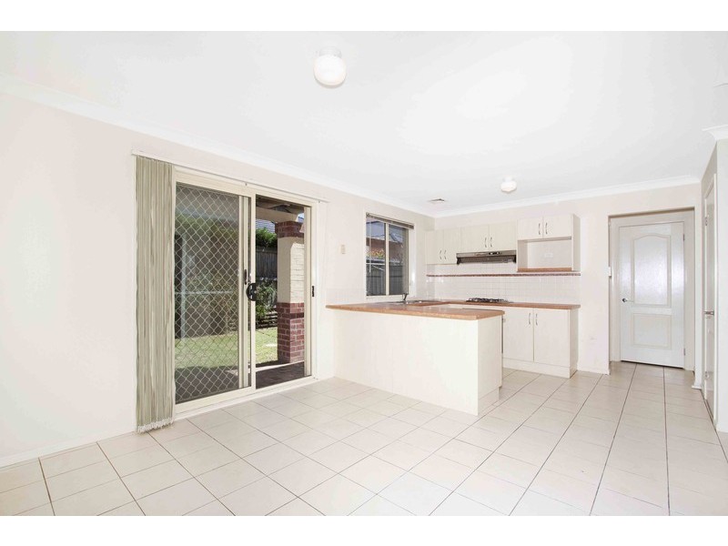 7 Wingello Cres, Wyoming NSW 2250