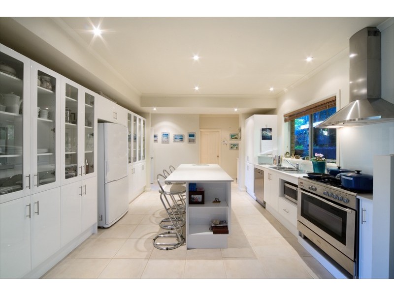 27 Francis Road, North Avoca NSW 2260