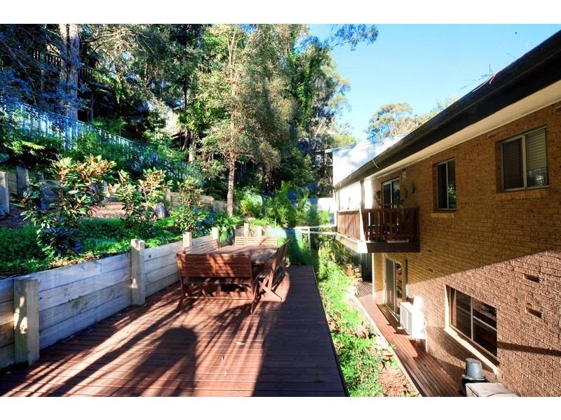 27 Francis Road, North Avoca NSW 2260