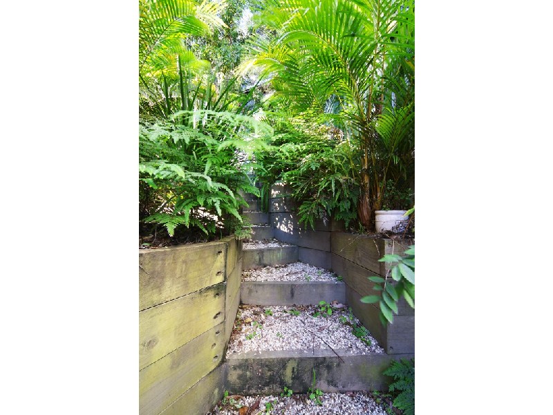 27 Francis Road, North Avoca NSW 2260