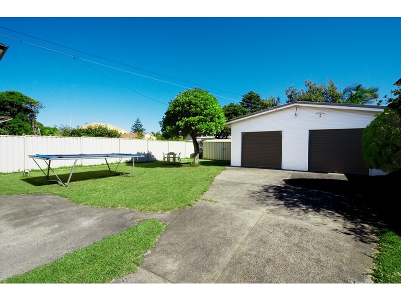 39 Ocean Street, North Avoca NSW 2260