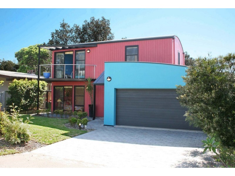 38 Ocean Street, North Avoca NSW 2260