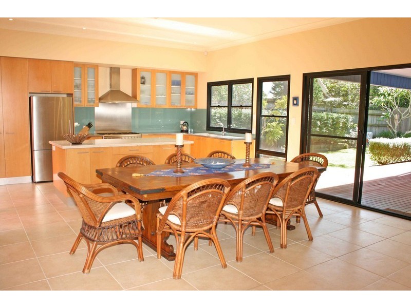 38 Ocean Street, North Avoca NSW 2260