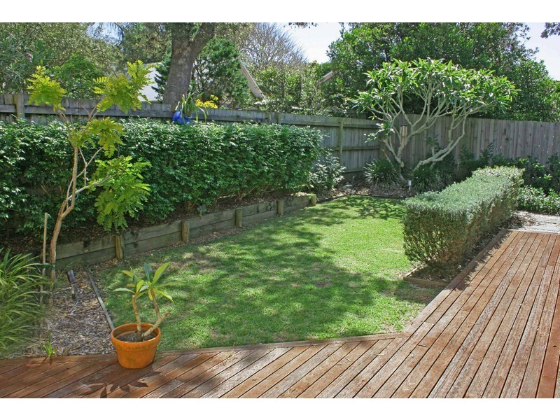 38 Ocean Street, North Avoca NSW 2260