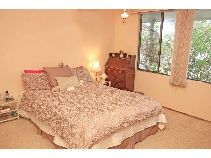 16 Carlyon Street, Killarney Vale NSW 2261