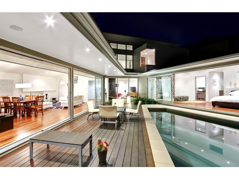 6 View Street, North Avoca NSW 2260