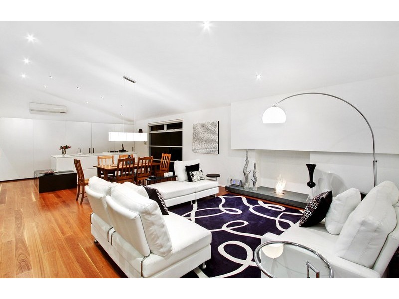 6 View Street, North Avoca NSW 2260