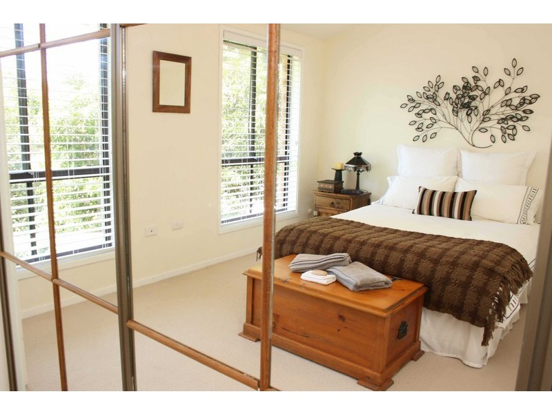 99 Lakeshore Drive, North Avoca NSW 2260