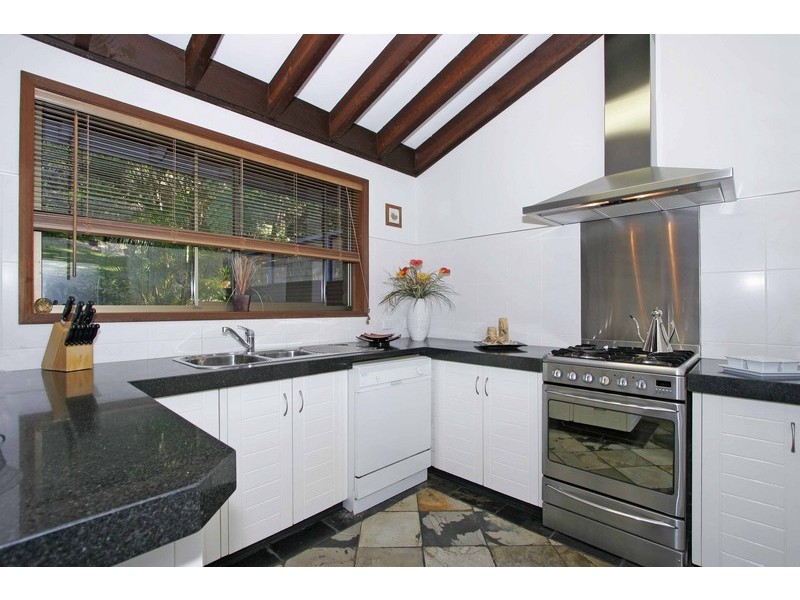 81 Lakeshore Drive, North Avoca NSW 2260