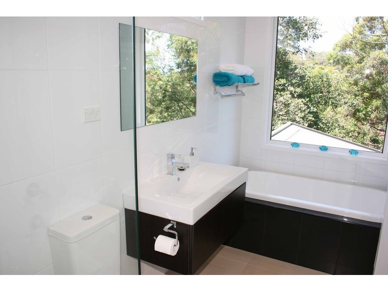 20 Harcourt Place, North Avoca NSW 2260