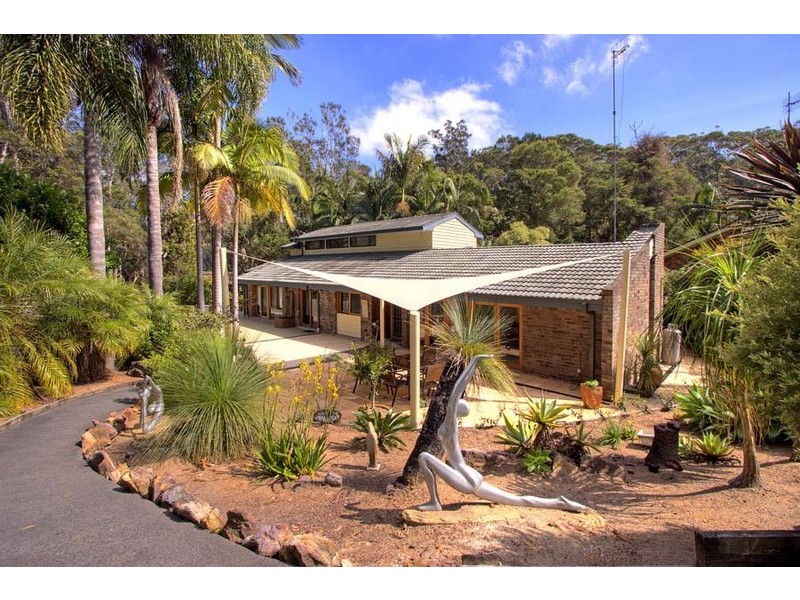 10 Mary Elizabeth Close, North Avoca NSW 2260