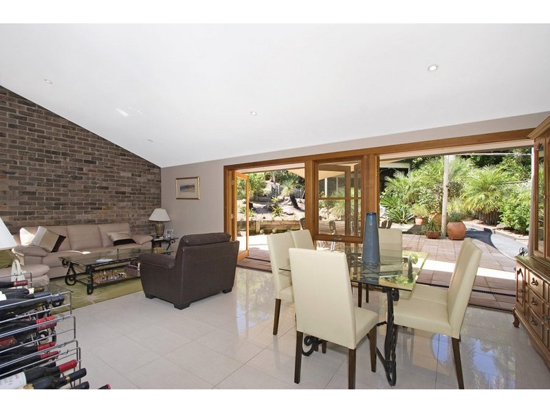 10 Mary Elizabeth Close, North Avoca NSW 2260