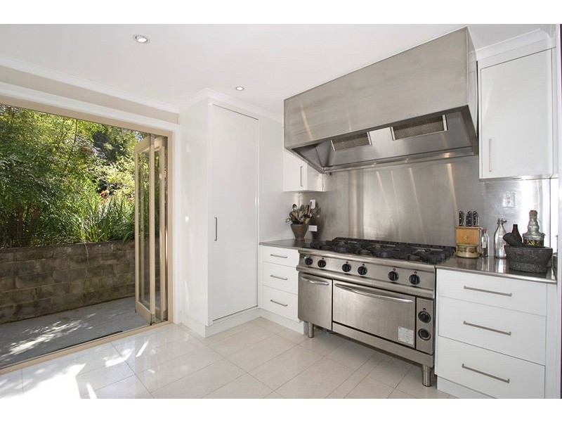 10 Mary Elizabeth Close, North Avoca NSW 2260