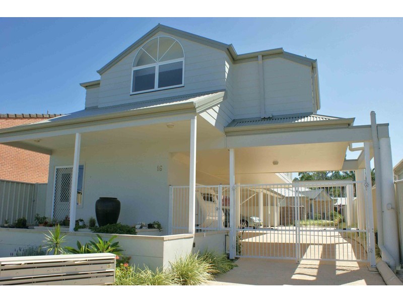 2/16 Davistown Road, Davistown NSW 2251