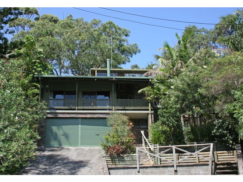 4 Dan Place, Forresters Beach NSW 2260