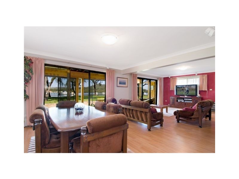 19 Paringa Avenue, Davistown NSW 2251