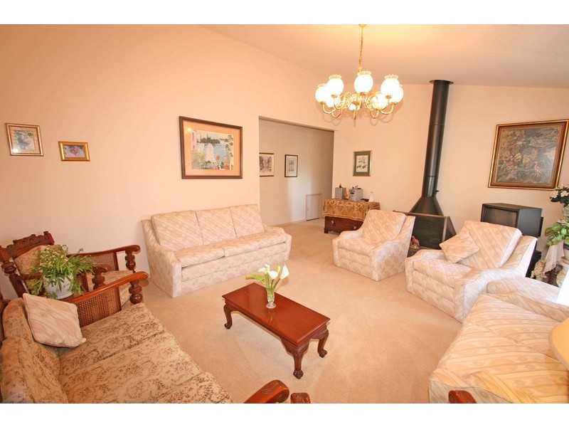 45 Grove Rd, Wamberal NSW 2260
