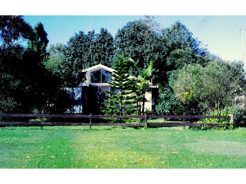 14 Lenora Avenue, Davistown NSW 2251