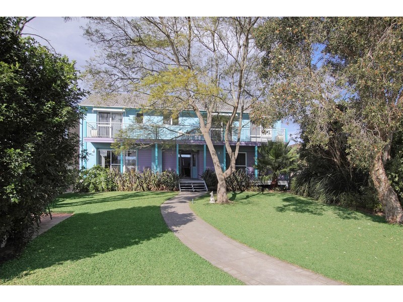 11 Paringa Avenue, Davistown NSW 2251