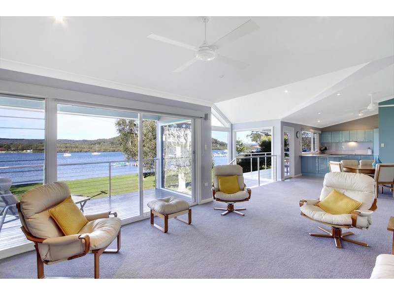 11 Paringa Avenue, Davistown NSW 2251