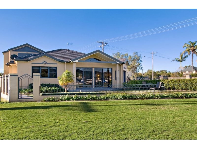 2 Davis Avenue, Davistown NSW 2251
