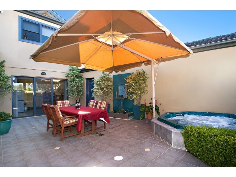 2 Davis Avenue, Davistown NSW 2251