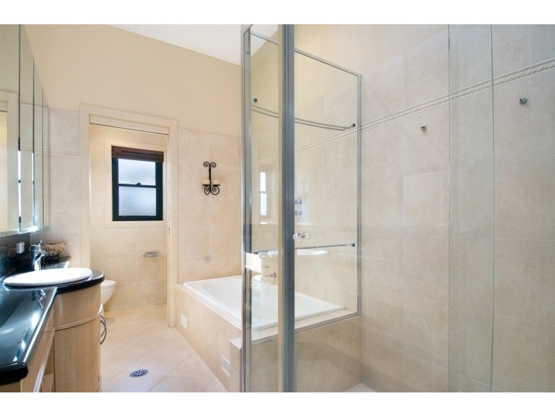 2 Davis Avenue, Davistown NSW 2251