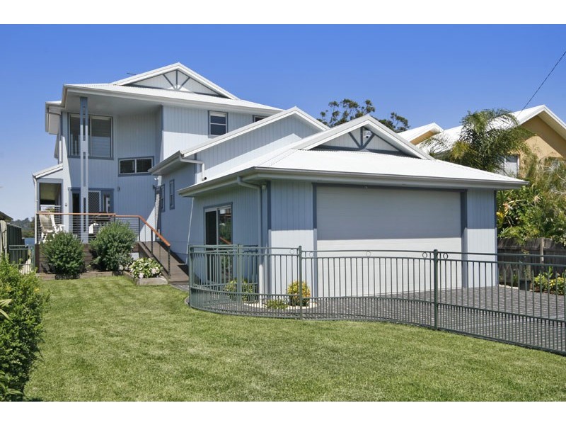 230 Burge Rd, Woy Woy NSW 2256