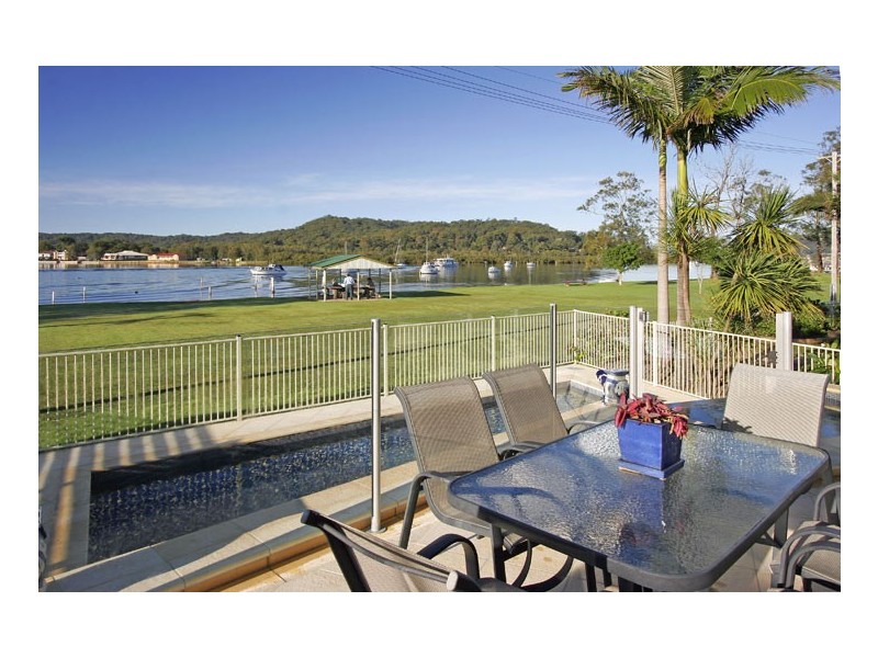 33 Paringa Avenue, Davistown NSW 2251