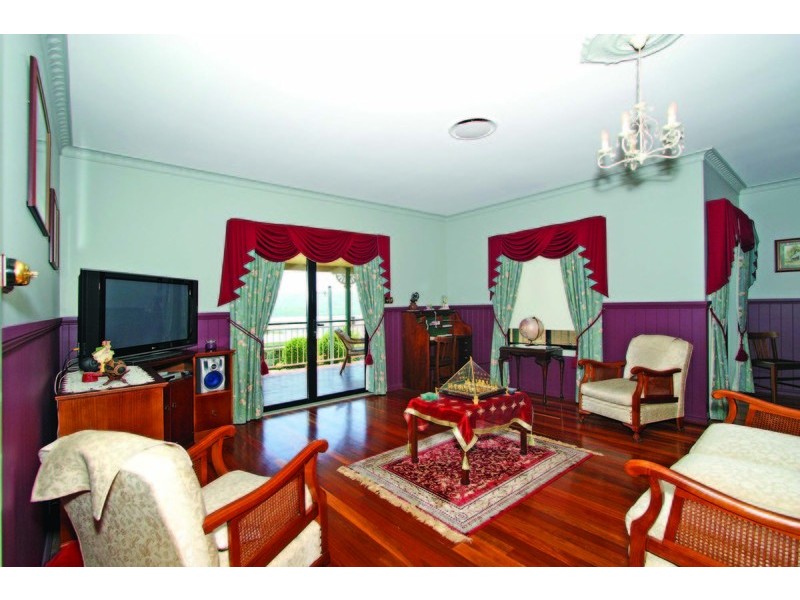 18 View Parade, Saratoga NSW 2251