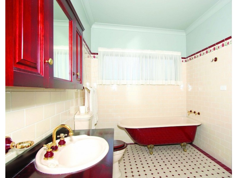 18 View Parade, Saratoga NSW 2251