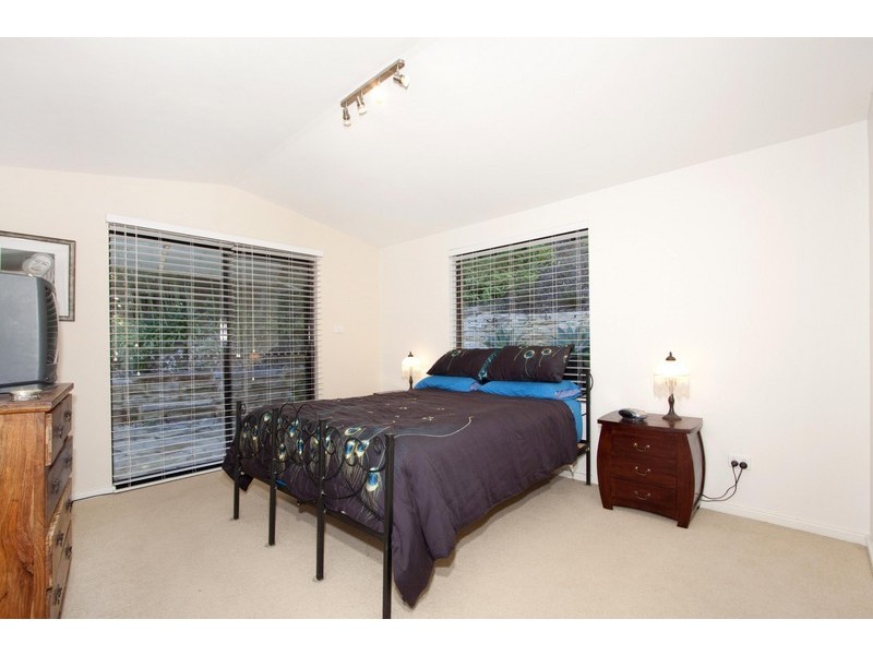 99 Lake Shore Drive, North Avoca NSW 2260