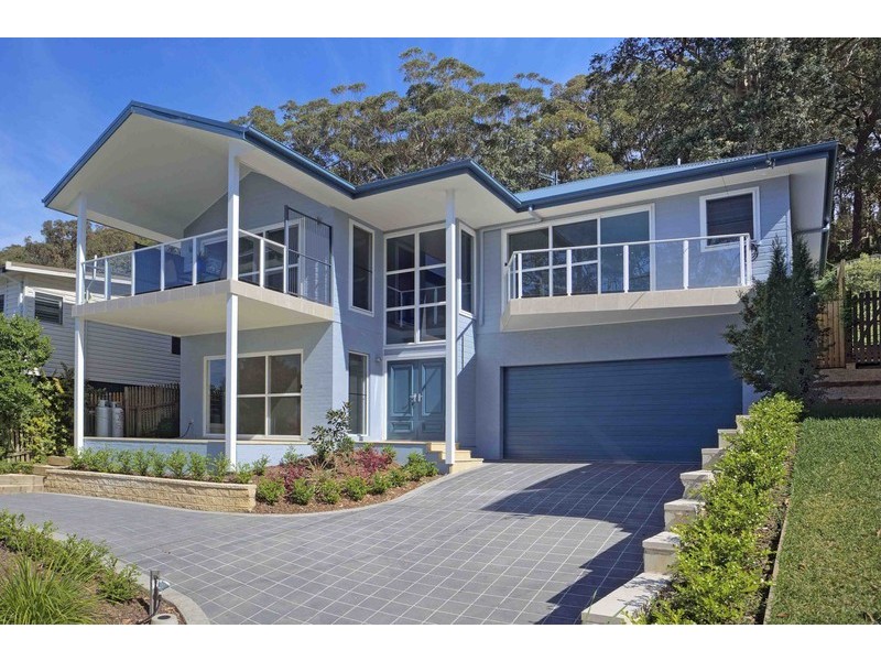 99 Broadwater Drive, Saratoga NSW 2251