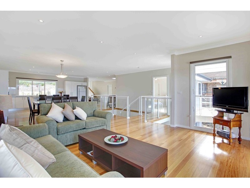 99 Broadwater Drive, Saratoga NSW 2251