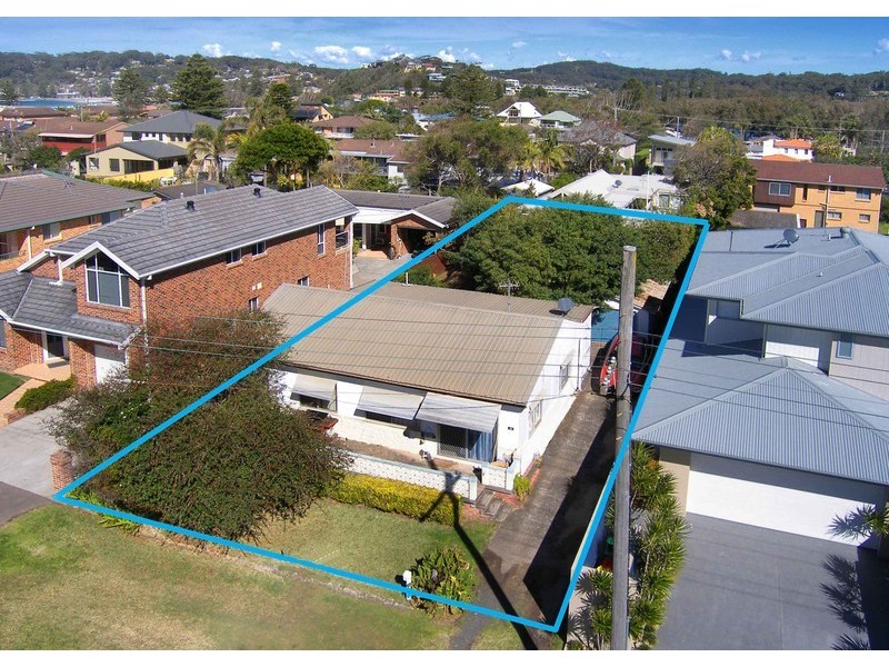 15 View St, North Avoca NSW 2260