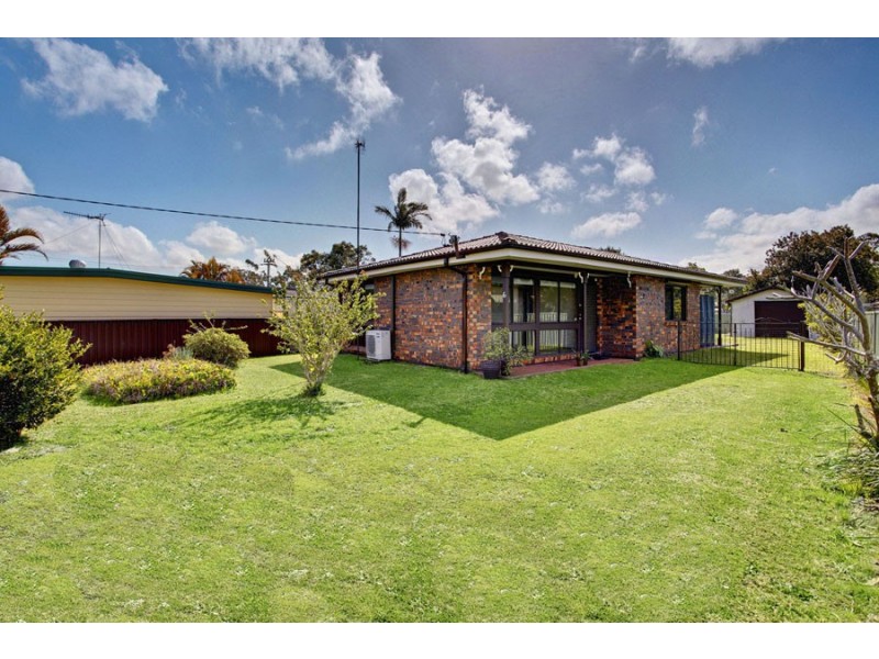 6 Paringa Avenue, Davistown NSW 2251