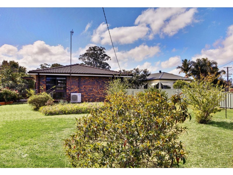 6 Paringa Avenue, Davistown NSW 2251