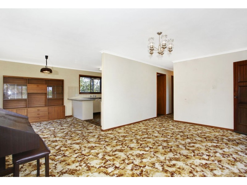 6 Paringa Avenue, Davistown NSW 2251