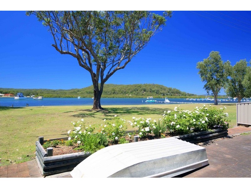 15 Paringa Avenue, Davistown NSW 2251