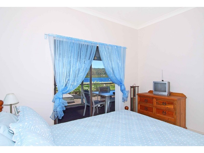 15 Paringa Avenue, Davistown NSW 2251