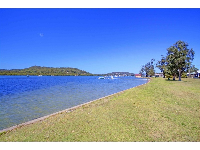 15 Paringa Avenue, Davistown NSW 2251