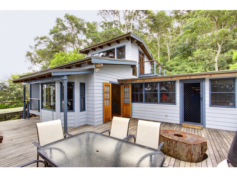 38 Henderson Rd, Saratoga NSW 2251