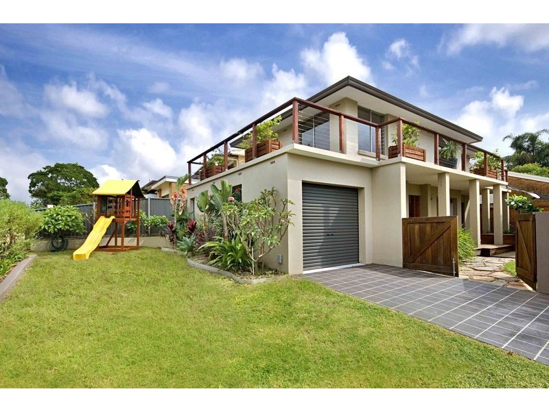 1/2 Brentwood Ave, Point Clare NSW 2250