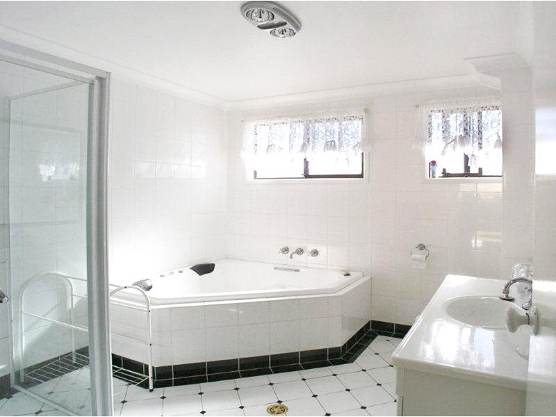 16 Pine Avenue, Davistown NSW 2251