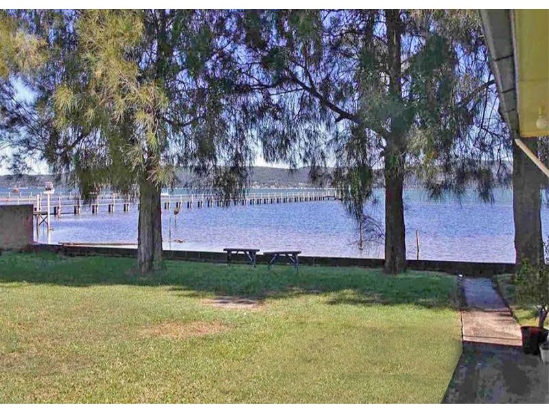 257 Avoca Dr, Green Point NSW 2251