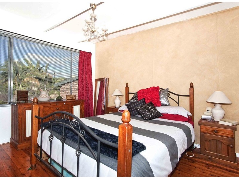 21 Raymond Terrace, Terrigal NSW 2260