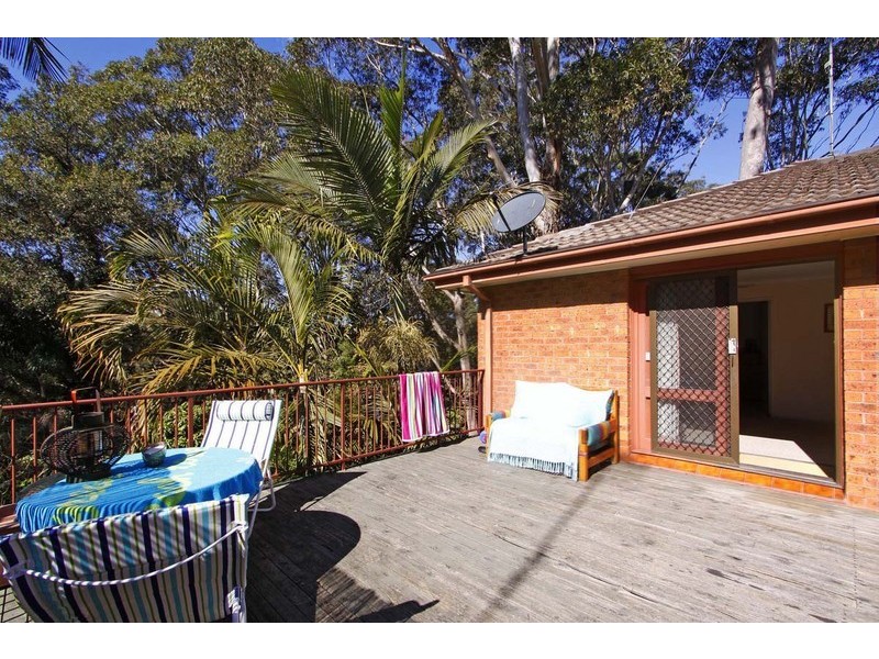 58 Lakeshore Dr, North Avoca NSW 2260