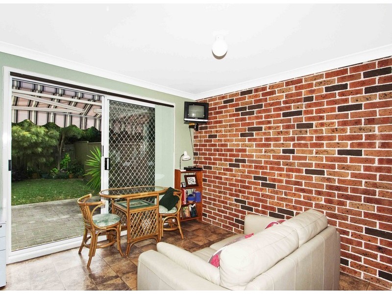 12 Judy Anne Close, Green Point NSW 2251