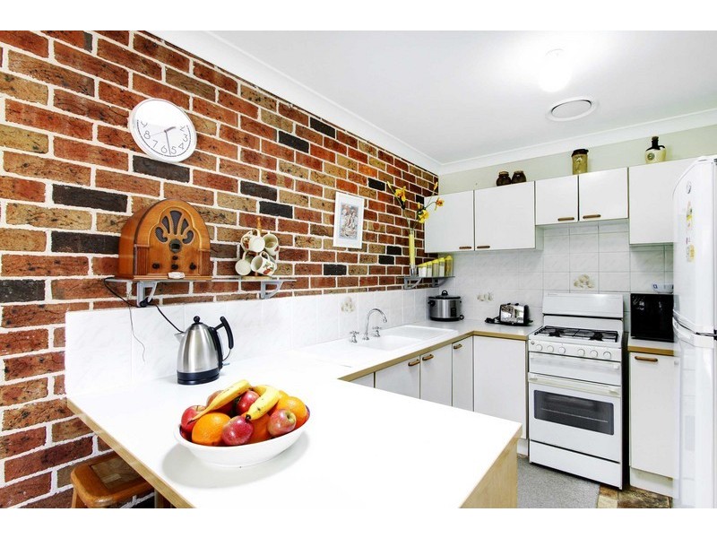 12 Judy Anne Close, Green Point NSW 2251